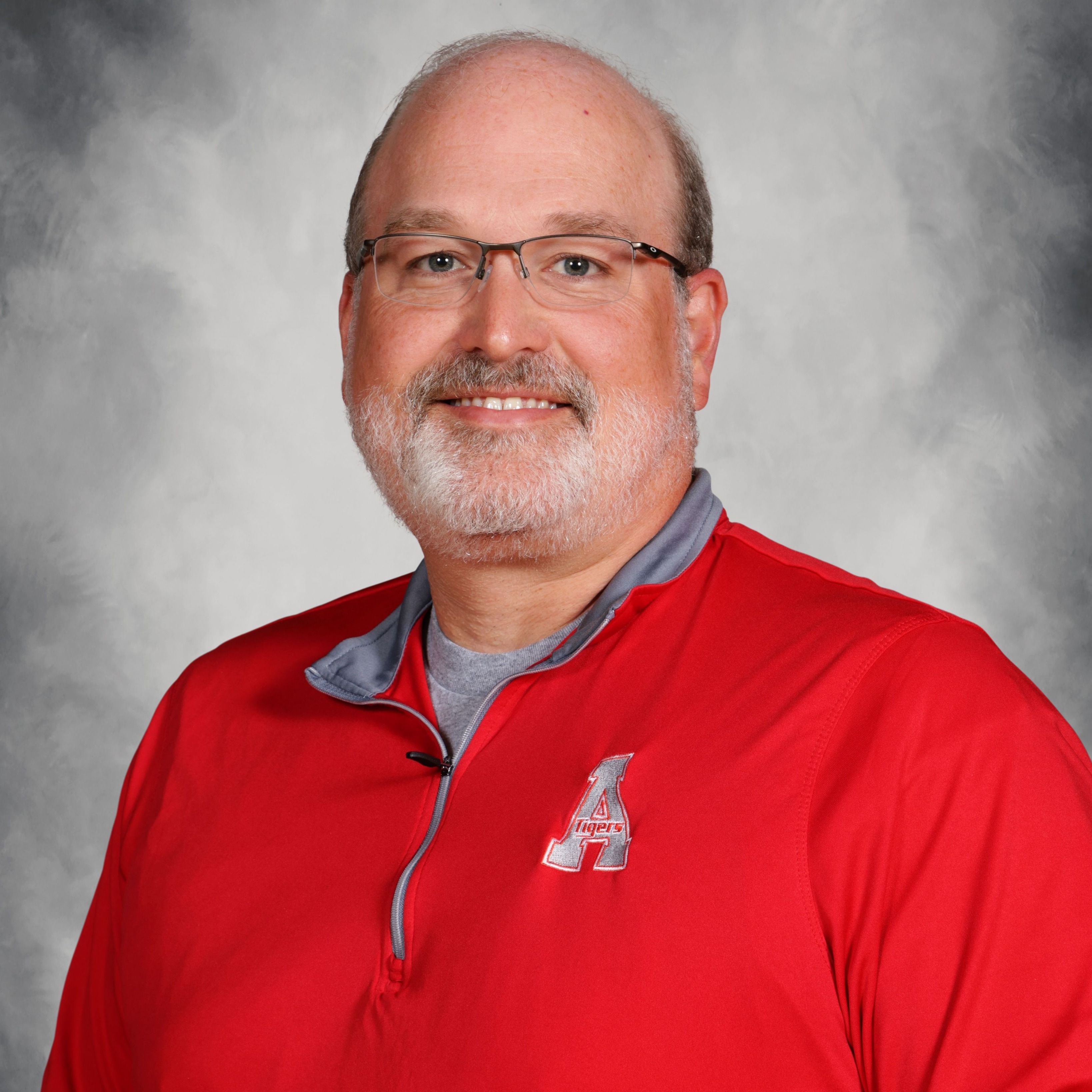 staff photo of Stephen Lindsay