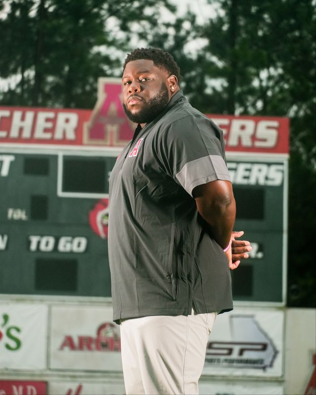 staff photo of Javari Burgess
