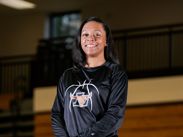 staff photo of Kayauna White