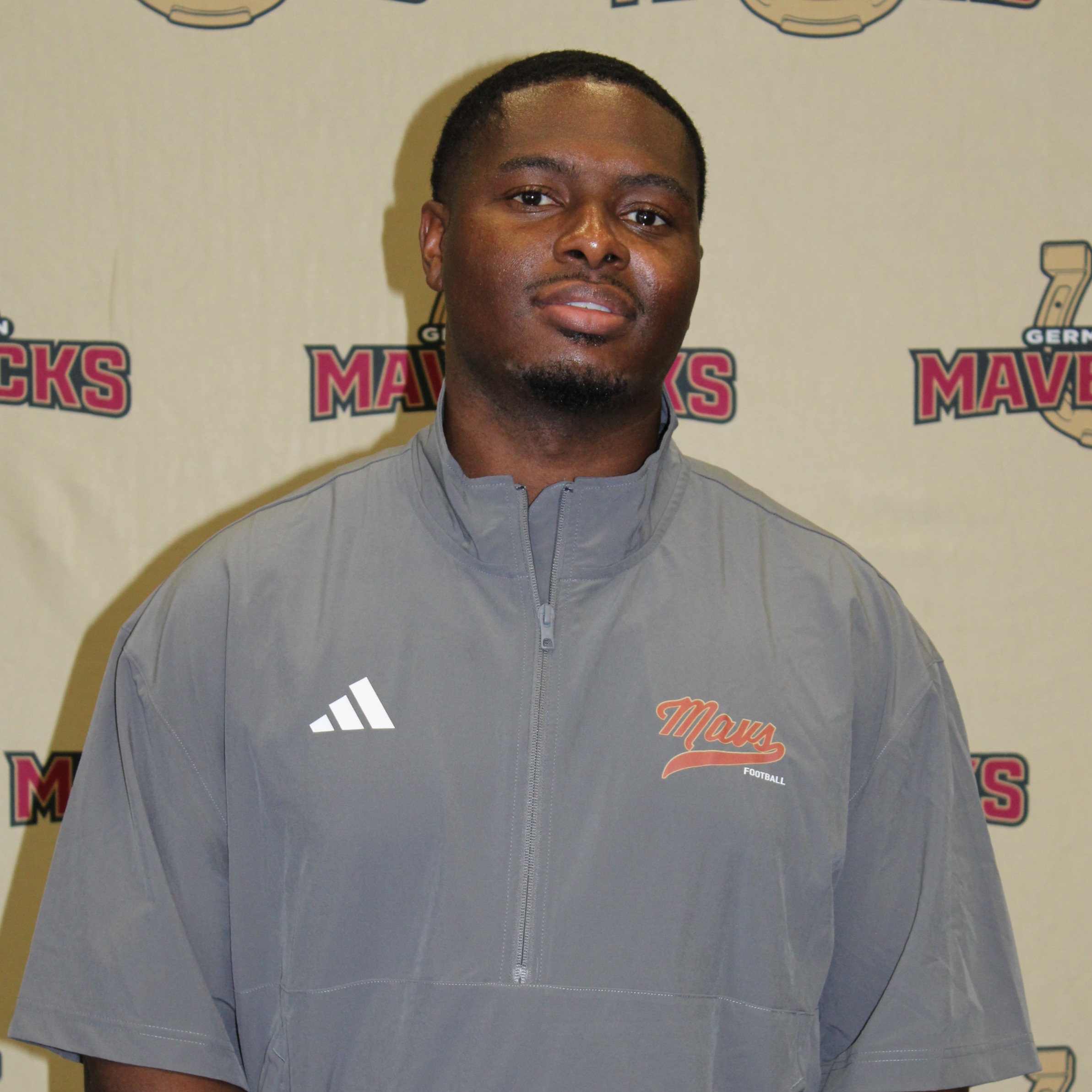 staff photo of Sharone Wright