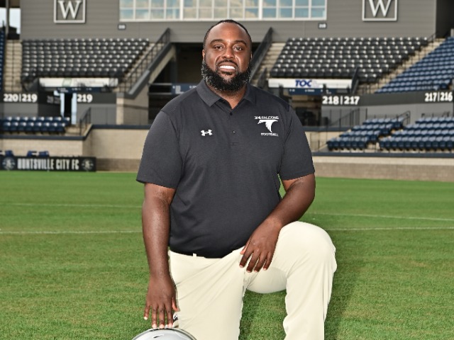 staff photo of Justin Lewis