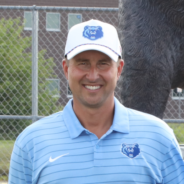 staff photo of Andrew Fraley