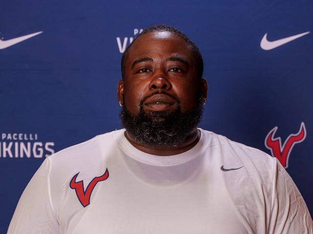 staff photo of Chris Smith