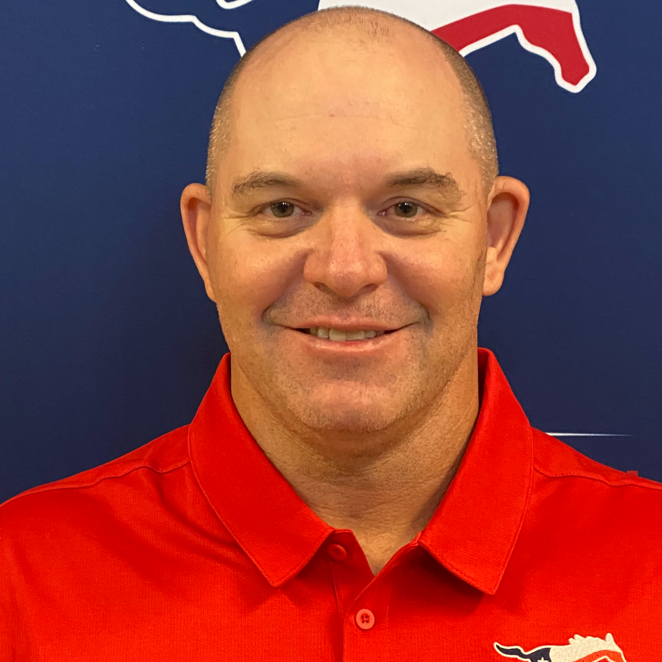 staff photo of Derek Watson