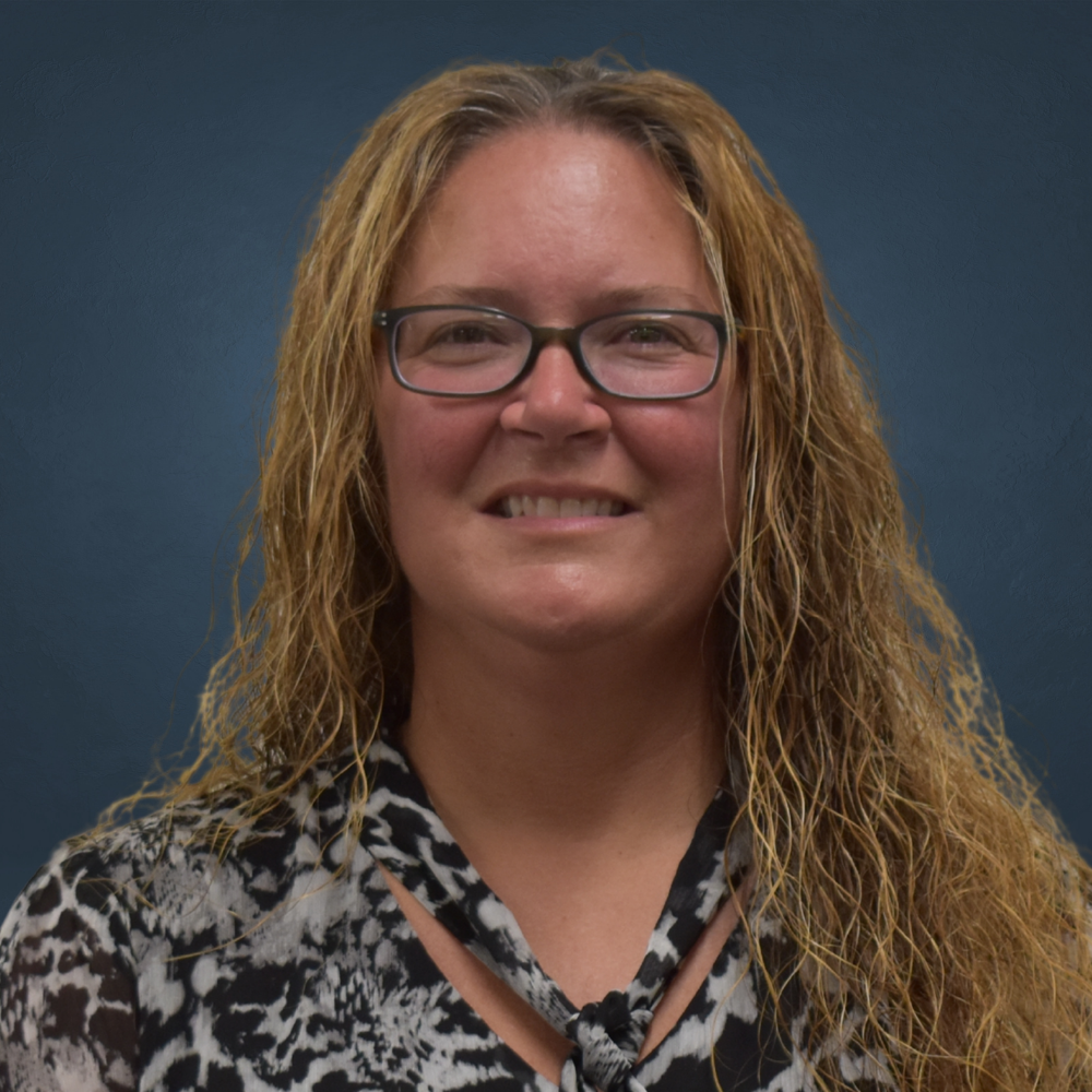 staff photo of Mendy Davis