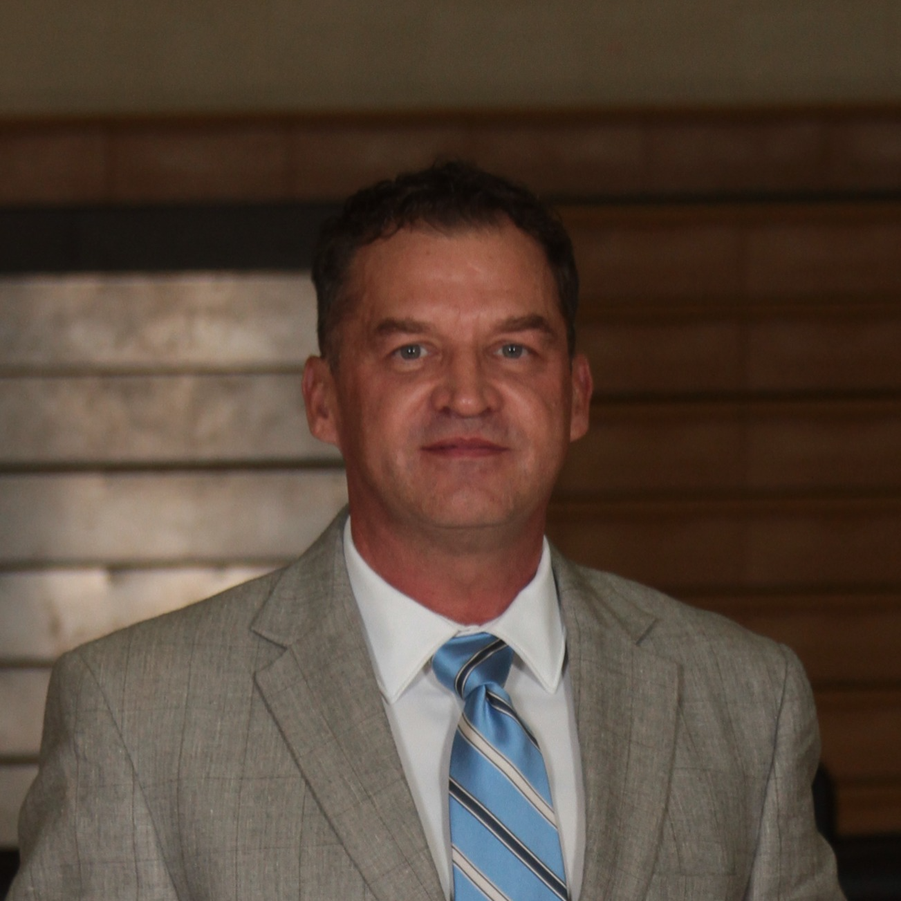 staff photo of Dell Leonard